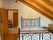 St. Blasien Lichtdurchflutetes Wohnambiente in einer 2-Zimmer-Dachgeschosswohnung - unverbauter Panoramablick über St. Blasien und direkter