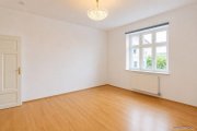 München Bezugsfreie gepflegte Altbauwohnung mit Balkon im Münchner Westend Wohnung kaufen