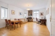 München Charmante Altbauwohnung mit Balkon im Münchner Westend Wohnung kaufen