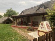 Jenö Liebevoll ausgestattete Reetdachkate Haus kaufen