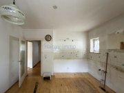 München Grundstück mit Sanierungsbedürftigem Einfamilienhaus Haus kaufen