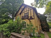 Planegg Charmante Villa mit Pool und Parkgarten – exklusives Refugium in Toplage bei München Haus kaufen