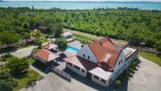 Balatonakali Traumanwesen mit Gästehaus und Pferdestallungen direkt am Plattensee Haus kaufen