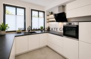 Ingolstadt Exklusive Gartenwohnung in Ingolstadt - 108 m² Wohnfläche, ca. 130 m² Garten & echter Hauscharakter! Wohnung kaufen