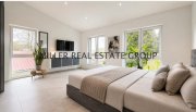 Denkendorf Exklusive Luxusvilla in 85095 Denkendorf - Einliegerwohnung, XXL-Garage, Südgarten & unverbaubarer Weitblick! Haus kaufen