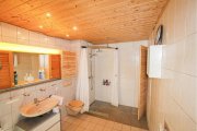 Fraunberg Wohnpotenzial in Thalheim: Geräumige Doppelhaushälfte mit vielfältigen Gestaltungsmöglichkeiten Haus kaufen