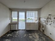 Haar (Landkreis München) bezugsfreie, renovierungsbedürftige 2 Zimmerwohnung im Hochparterre in Haar nebst TG Einzelplatz Wohnung kaufen