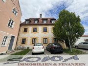 Neuburg an der Donau Ein Haus mit Geschichte - Mehrfamilienhaus mit 5 Wohneinheiten, zwei Garagen und Garten in zentraler Lage in Neuburg - Ein von