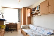 Nürnberg Sehr gepflegtes und großzügiges Haus mit Garage in toller Lage, ohne Käuferprovision! Haus kaufen