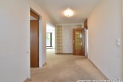 Nürnberg Sehr schöne, helle und freie 4-Zi-Whg mit Balkon und TG-Stellplatz, ohne Käuferprovision! Wohnung kaufen