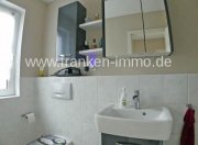 Stein (Landkreis Fürth) Neuwertige DHH, Stein-OT., 6 Zi., 150qm Wfl., Bj. 2001, hochwertige Ausstattung, 2 Bäder, Do.Garage Haus kaufen