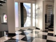 Schwabach Stilvolles 241 qm Einfamilienhaus mit Luxusausstattung und großer 100 qm Garage für Autoenthusiasten Haus kaufen