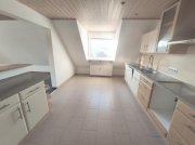 Hausen (Landkreis Forchheim) Große Maisonette mit Klimaanlagen (aktuell in 2 Wohnungen unterteilt) mit 2 Balkonen, 2 Einbauküchen und 2 Stellplätzen