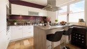 Altmannstein Privates Wohnresort in Altmannstein-Pondorf: Exklusives Einfamilienhaus mit Pool, Sauna, Grillkota, PV-Anlage, Speicher &