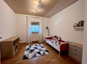 Thyrnau Gepflegtes Zweifamilienhaus mit 2 separaten Eingängen Haus kaufen