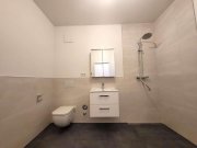 Hof Baujahr 2026 – 2 Zi.-Eigentumswohnung mit Aufzug und Balkon Wohnung kaufen