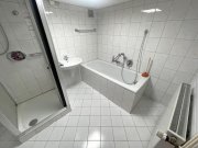 Hof 1333 - Hof: Charmante kleine Doppelhaushälfte mit großem Garten Haus kaufen