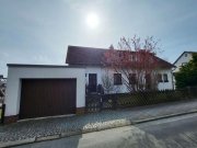 Hof Hof-Krötenbruck: Zweifamilienhaus in Bestlage Haus kaufen