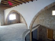 Karsiyaka Großartiges, teilweise renoviertes Carob-Lagerhaus mit exklusivem Panorama Haus kaufen