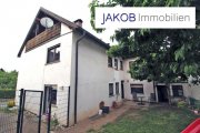 Neudrossenfeld Rückzugsort Natur: Charmante Doppelhaushälfte in ruhiger Ortsrandlage! Haus kaufen