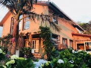 Lomba do Vasco Neue Existenz, Azoren! Traumhafte Ferienanlage, Haupthaus + 3 Ferienhäuser, mediterraner Garten Haus kaufen