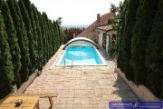 Vinica Haus mit Nebenhäusern, Pool und Weinberg Haus kaufen