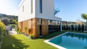Albufeira Video
 
Unglaubliche Villa, entworfen mit raffiniertem Geschmack, eingefügt in eine privilegierte Gegend in der Nähe des von