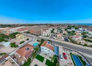 Ayia Thekla 2 bedroom, detached villa, on a 355m2 plot, with TITLE DEEDS and less than 400m to the sea in Ayia Thekla - MRT104This property