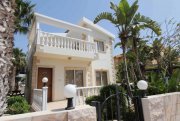 Ayia Thekla 2 bedroom detached villa with TITLE DEEDS and Sea Views and Private Swimming Pool in Ayia Thekla - CAT102Set on a large 370m2 es