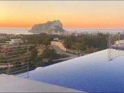 Benissa Spektakuläre moderne Villa mit einer besonderen Lage zwischen Benissa Costa und Calpe. . Erbaut auf 3 Ebenen durch Aufzug an