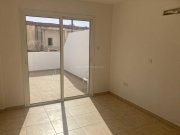 Liopetri 2 bedroom, ground floor apartment with outside space, on fully refurbished complex in fantastic village location in Liopetri -