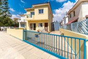 Paralimni 3 bedroom, 1 bathroom, 1 WC detached villa, close to local amenities with TITLE DEEDS ready to transfer in Paralimni - CVP101Set