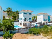 Protaras 2 bedroom, 1 bathroom, 1 WC, detached property with AMAZING SEA VIEWS in exclusive location of Protaras - JAS104Set in a prime w