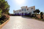 Protaras Stunning 5 bedroom, 6 bathroom private villa with TITLE DEEDS and a PRIVATE SWIMMING POOL , JACUZZI and SEA VIEWS - FAN106.The 