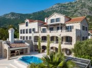 Risan Stunning waterfront villa with its own jetty in Kotor, Risan

 House area: 554 m2

 Plot area: 685 m2

 Number of of
