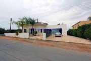 Xylofagou 3 bedroom, 2 bathroom detached property set on a large 800m2 plot with an 80m2 adjoining beauty salon/ office situated in the o