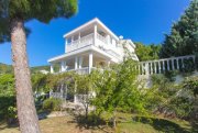 Zeleni Pojas Luxury villa with panoramic sea view in Bar, Zeleni PojasLuxury villa with panoramic sea views in Bar, Green Belt


 Discover o