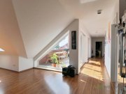 Dresden (EF1278_M) Dresden: Innere Neustadt, möblierte Luxuswohnung mit 2x Bad, Aufzug und Dachbalkon zur Zwischenmiete Wohnung mieten