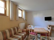 Dresden (EF1385_M) Dresden: Mickten, möbliertes Apartment im Hinterhaus mit separatem Hauseingang, an Wochenendheimfahrer Wohnung
