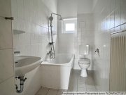 Dresden Hübsche helle 3-Zimmer-Wohnung, Wannenbad, geräumige Küche, frisch gemalert! Wohnung mieten