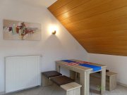 Radeberg (EF0504_M) Dresden: Ullersdorf, großzügige möblierte Wohnung mit eigenem Balkon in ruhigem EFH, 500 Meter zum Golfplatz