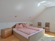 Radeberg (EF0504_M) Dresden: Ullersdorf, großzügige möblierte Wohnung mit eigenem Balkon in ruhigem EFH, 500 Meter zum Golfplatz