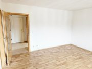 Riesa *** KLEIN... GEMÜTLICH... UND MIT KÜCHENZEILE ! *** Helle 2-Raumwohnung zu vermieten Wohnung mieten