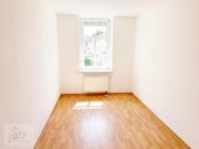 Riesa ***HIER FINDET IHRE GANZE FAMILIE PLATZ*** – 5-Raum-Wohnung mit durchdachtem Grundriss & 2 Tageslichtbädern Wohnung