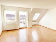 Riesa ***HELLE MAISONETTEWOHNUNG MIT BALKON*** individuellem Grundriss und Dachschrägen – Wohncharakter mit Flair in Riesa Wohnung