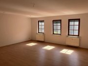 Leisnig Großzügige 2-Zimmer mit Laminat und offener Küche in ruhiger Lage! Wohnung mieten