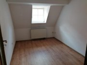 Naumburg (Saale) Dachgeschosswohnung - 3 Zimmer mit Wannen- und Duschbad Wohnung mieten