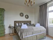 Gera (EF1113_M) Gera: Röppisch, stilsicher möblierte Wohnung mit Holzdielung, Balkon, PKW-Stellplatz und Garten Wohnung mieten