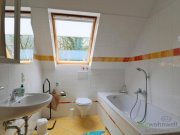 Jena (EF1321_M) Jena: Nord, möblierte 2-Zimmer-Wohnung mit Dachbalkon in ruhiger grüner Lage, PKW-Stellplatz inkl. Wohnung mieten