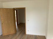 Zwickau 2-Raumwohnung in attraktiver, verkehrsgünstiger Siedlungslage, Gartenanteil optional Wohnung mieten